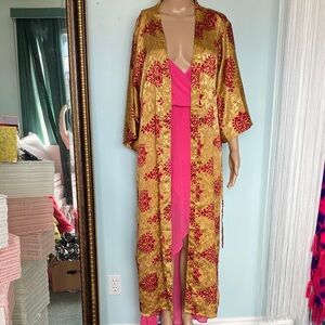 Vintage Gold and Pink Maxi Kimono Robe